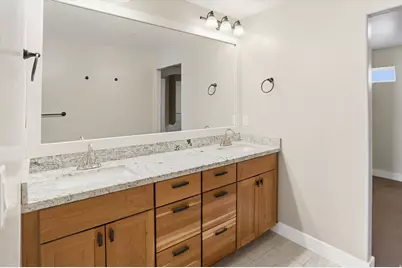 3761 S Spinnaker Bay Dr, Saratoga Springs, UT 84045 - Photo 36