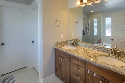 263 S Sunburst Dr W, Layton, UT 84041 - Photo 28