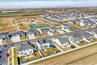 263 S Sunburst Dr W, Layton, UT 84041 - Photo 38