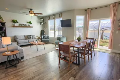 263 S Sunburst Dr W, Layton, UT 84041 - Photo 8