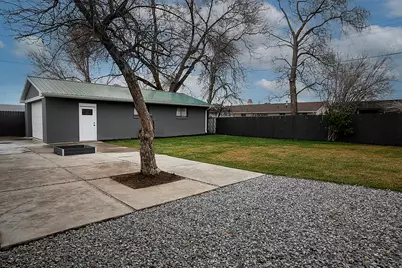 36 W Marquette Dr, Midvale, UT 84047 - Photo 40