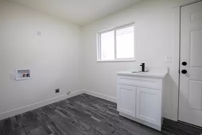 36 W Marquette Dr, Midvale, UT 84047 - Photo 36