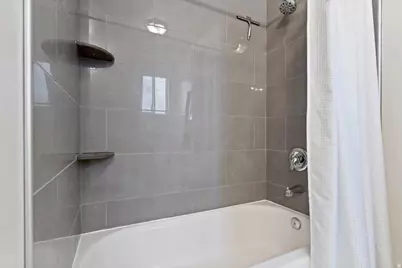 2569 N 2900 E, Layton, UT 84040 - Photo 14