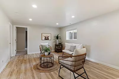 2569 N 2900 E, Layton, UT 84040 - Photo 24