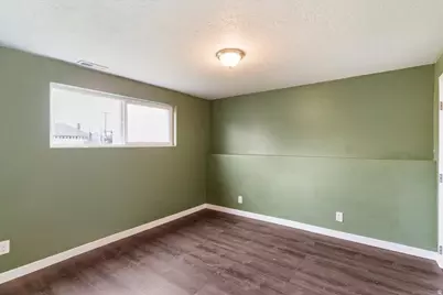 1533 W 1740 N, Clearfield, UT 84015 - Photo 22