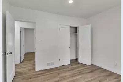 362 N 800 E, Provo, UT 84606 - Photo 14