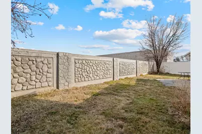 512 W 1450 N, Orem, UT 84057 - Photo 24