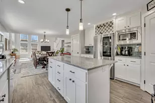 8223 S 1000 E, Sandy, UT 84094 - Photo 12