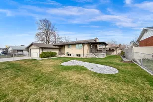 4535 S Driftwood Dr W, Taylorsville, UT 84123 - Photo 4