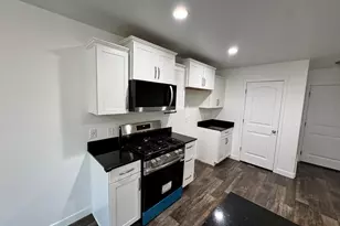 107 E Ashgrove Ln, Saratoga Springs, UT 84045 - Photo 6