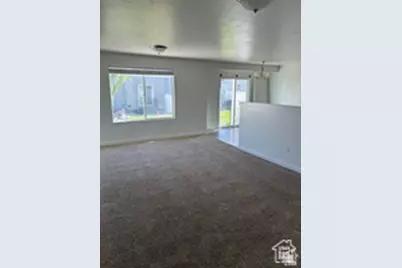 107 E Ashgrove Ln, Saratoga Springs, UT 84045 - Photo 2