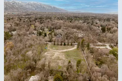 2323 E Walker Ln, Holladay, UT 84117 - Photo 8