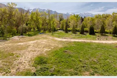 2323 E Walker Ln, Holladay, UT 84117 - Photo 14