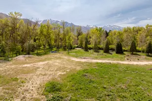 2323 E Walker Ln, Holladay, UT 84117 - Photo 14