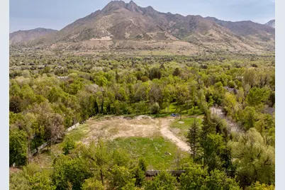 2323 E Walker Ln, Holladay, UT 84117 - Photo 2