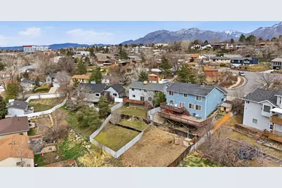 9976 S Tamara St E, Sandy, UT 84094 - Photo 30