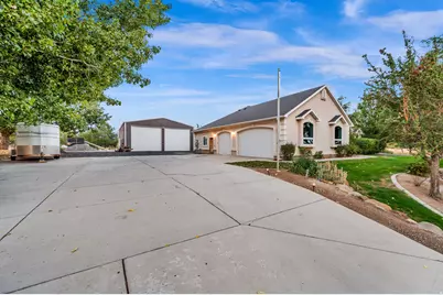 9298 N Deerfield Cir, Eagle Mountain, UT 84005 - Photo 1