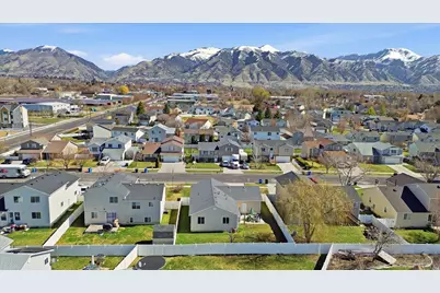 207 S Sunstone Cir W, Logan, UT 84321 - Photo 38