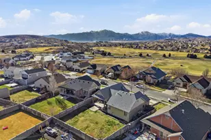 8494 N Turnberry Rd E, Eagle Mountain, UT 84005 - Photo 28