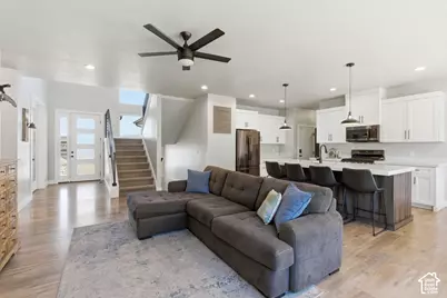 2313 E Patriot Dr, Eagle Mountain, UT 84005 - Photo 16