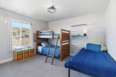 2313 E Patriot Dr, Eagle Mountain, UT 84005 - Photo 48