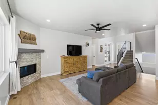 2313 E Patriot Dr, Eagle Mountain, UT 84005 - Photo 20