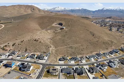 2313 E Patriot Dr, Eagle Mountain, UT 84005 - Photo 66