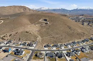 2313 E Patriot Dr, Eagle Mountain, UT 84005 - Photo 66