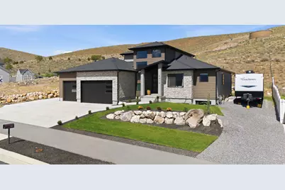 2313 E Patriot Dr, Eagle Mountain, UT 84005 - Photo 1