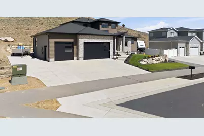 2313 E Patriot Dr, Eagle Mountain, UT 84005 - Photo 6