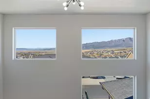 2313 E Patriot Dr, Eagle Mountain, UT 84005 - Photo 12