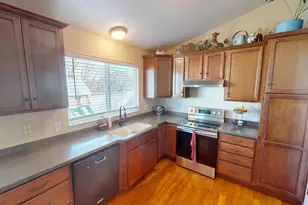 3341 S Mindy Cir W, West Valley, UT 84120 - Photo 2