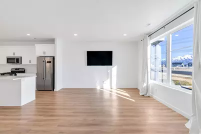 923 S 950 W, American Fork, UT 84003 - Photo 2