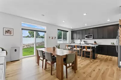 4892 S Snarr Haven Ct W, Taylorsville, UT 84129 - Photo 6