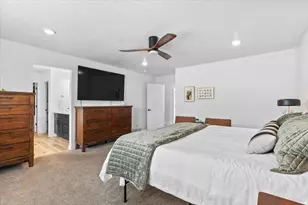 4892 S Snarr Haven Ct W, Taylorsville, UT 84129 - Photo 16