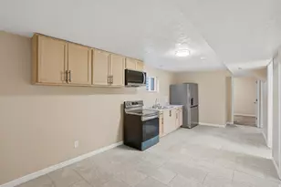 3675 W Toulouse S, West Valley, UT 84120 - Photo 28
