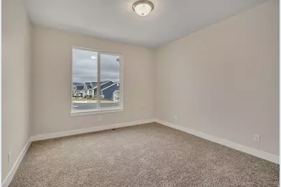 373 E Snowy Egret Dr, Salem, UT 84653 - Photo 14