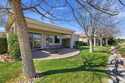 2240 W Sunbrook Dr #9, Saint George, UT 84770 - Photo 30
