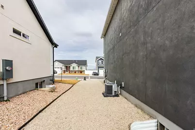 1219 S Raintree Ln W, Santaquin, UT 84655 - Photo 30