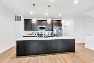 10712 S Kestrel Rise Rd, South Jordan, UT 84009 - Photo 2