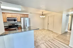 848 E Bristle Pine Pl, Millcreek, UT 84106 - Photo 4