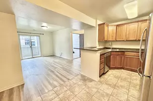 848 E Bristle Pine Pl, Millcreek, UT 84106 - Photo 2