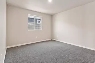 276 N Roundabout St, Saratoga Springs, UT 84045 - Photo 18