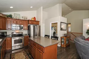 3844 W Tamarisk Ct, South Jordan, UT 84009 - Photo 18