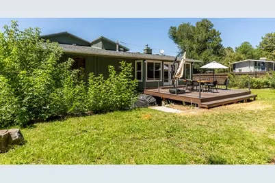 7717 S 3500 E, Cottonwood Heights, UT 84121 - Photo 38