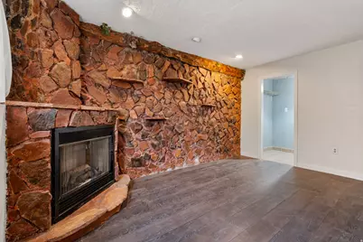 4114 W Mann Way S, West Valley, UT 84120 - Photo 10