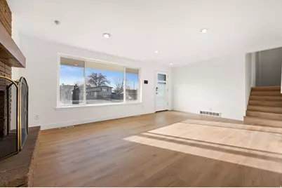 7161 S 2155 E, Cottonwood Heights, UT 84121 - Photo 2