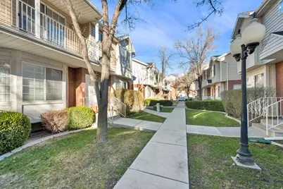 241 W 2230 N #16, Provo, UT 84604 - Photo 2