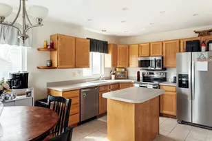 288 S 500 E, Clearfield, UT 84015 - Photo 4