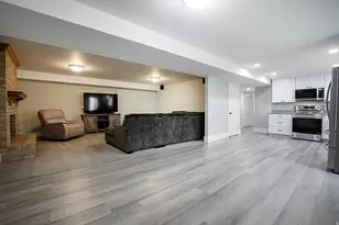 1888 S 1150 E, Bountiful, UT 84010 - Photo 30